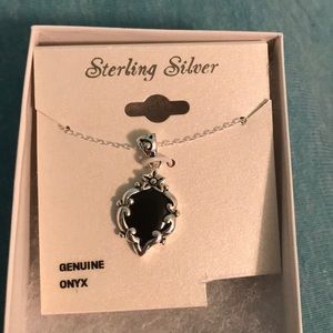 Sterling Silver Onyx Pendant Neckalce
